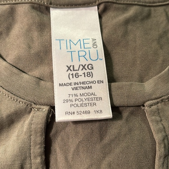 Tank top - Picture 3 of 4